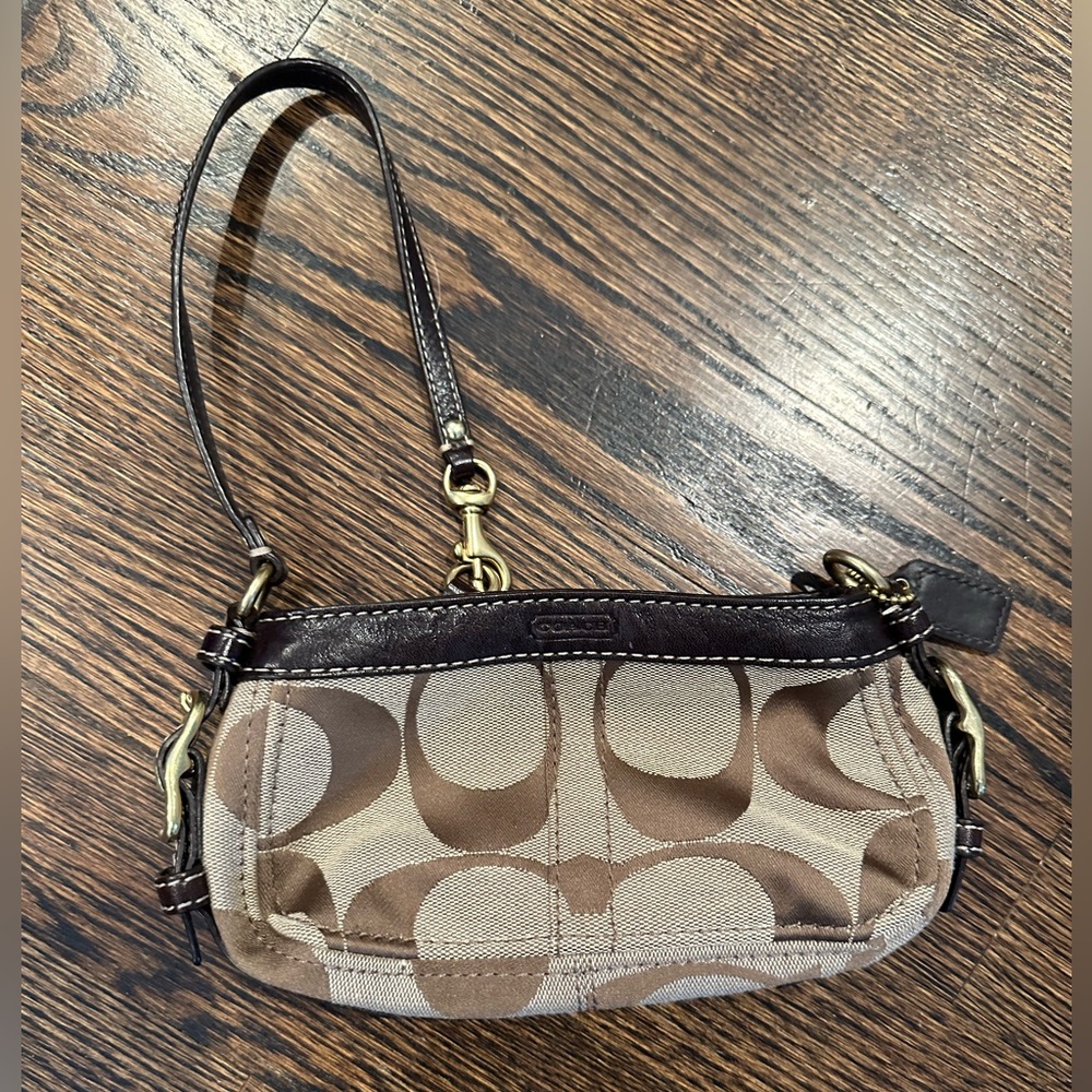Brand New Coach Wristlet/Small Purse